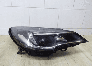 Opel astra v k lampa przod przednia prawa led 39158006 4287 1