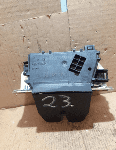 Zamek klapy tył opel zafira b nr  495058724 1