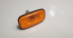Kia carnival kierunkowskaz boczny w błotnik 1