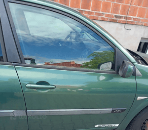 Renault Megane drzwi przod przednie   prawe  TED96 2