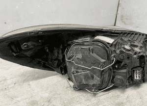 Volvo C30 lift lampa lewy przód lewa przednia 31214805 uk 7