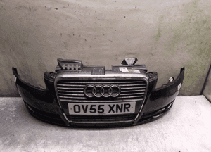 Zderzak przód przedni audi A4 B7 LY9B czarny spryskiwacze lamp xenon halogeny 4