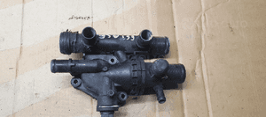 Króciec wody płynu obudowa termostatu Renault Espace IV 2.2 DCI 8200154300 8200154296 1
