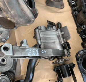 MERCEDES silnik głowica wtryski łapa om642 cdi 280 /3,0/320 głowica misa blok egr wtryski kolektor 7