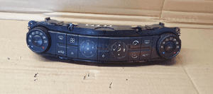 Panel nawiewu klimatyzacji klimatronic Mercedes E-Klasa W211 2118300090 1