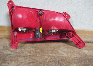 LAMPA TYLNA TYŁ PRZECIWMGIELNA PRAWA HYUNDAI KONA 2017-2020 8