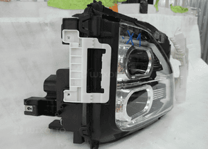 Eclipse cross lift 21r lewa lampa dolna full led 2