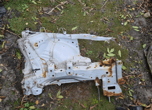 toyota avensis T27 podłużnica ćwiartka przód lewa