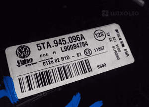 LAMPA TYŁ PRAWA VW TOURAN 15- 5TA945096A 4