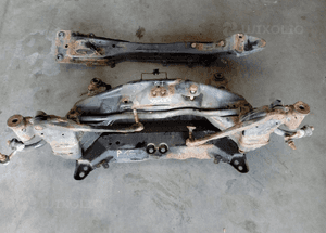 Nissan Primera P12 1.8 16v wozek kolyska belka 2