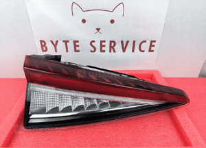 Skoda Enyaq IV LAMPA KLAPY LEWA TYŁ LED 5LG945307B 1
