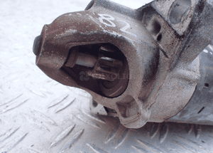 ROZRUSZNIK AUDI A4 B6 V6 2,4 078911023D RADOM 4