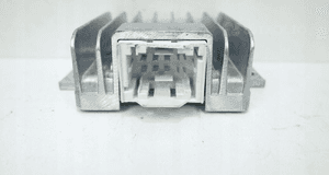 WZMACNIACZ HARMAN MERCEDES W223 W447 A2439008400 11