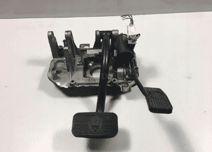 PEDAŁY NASTAWNIK 388415304 MASERATI 3200GT 98-02 3