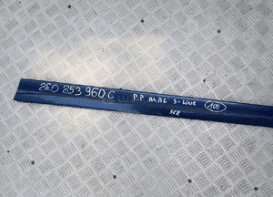 LISTWA DZWI PRAWY PRZÓD AUDI A4 B6 S-LINE 8E0853960C RADOM 2