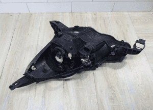 Lampa prawy przód Citroen DS3 C3 II 9673814380-02 10