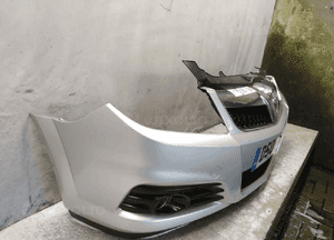 Zderzak przód przedni opel vectra c lift fl Z157 srebrny halogeny 2