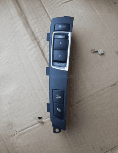 Bmw F10 F11 panel konsoli sport comfort 9202948 4