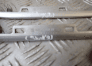 Listwa ozdobna grilla atrapy zderzaka peugeot 301 9676949077 radom 2