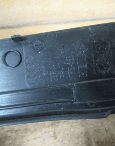 Plastik wygłuszenie błotnika lewy prawy audi A8 D5 2017- 10