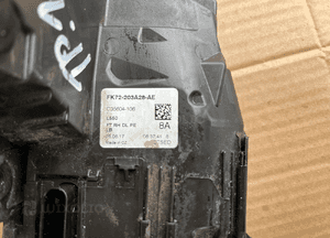 Zamek drzwi przedni prawy FK72-203A28 Land Rover Discovery Sport L550 2