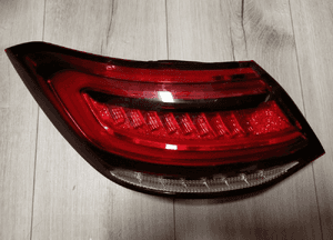 MERCEDES CLS W257 tylna lewa A2579063000 1