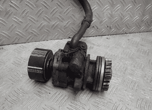 POMPA WSPOMAGANIA 7H0 2,5 TDI 1