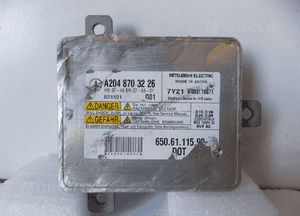 Mercedes W204 GLK Xenon OM A2048703226 - 12363 1