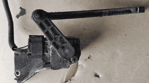 VW Passat B5 lift czujnik ustawienia zawieszenia lamp przod tyl 4B0907503 2