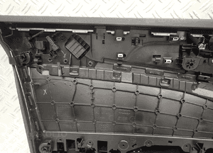 Boczek drzwi prawy przód audi A7 C8 4K8867118A 7