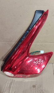 Lampa prawa tył tylna nissan juke F15 1
