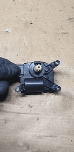 Silniczek klap nagrzewnicy Ford Focus MK3 AV6N-19B634-AA 3