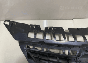 Opel astra j gril maskownica chłodnicy 13321718 327946489 4