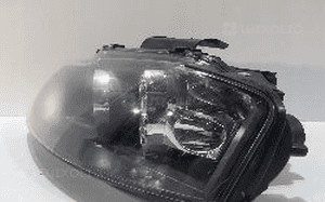 Audi A3 8P Lampa przednia H7 - L - 13205 3