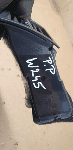Kratka nawiewu powietrza prawa Mercedes W245 1698300154 6