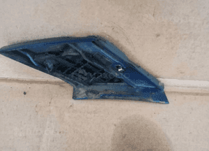 Listwa ozdobna błotnika prawy tył Mercedes C-Klasa W203 A2036905462 2