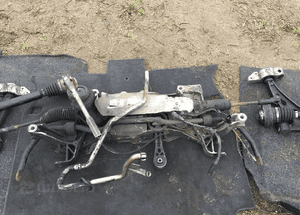 Volkswagen Golf V 2.0 TDI Diesel zawieszenie przednie kompletne 8