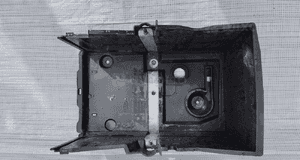 Podstawa skrzynka akumulatora ford volvo 2.0 tdci 3M51-10723-AB 2