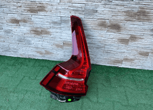 Lampa tylna tył volvo V60 32228898 1