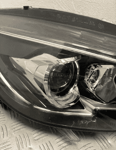 Lampa prawy przod peugeot 308 ii T9 lift org fv 4