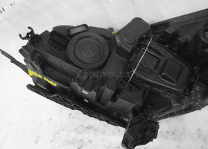 Ford kuga MK2 zwykła bdb lampa przednia prawa 9