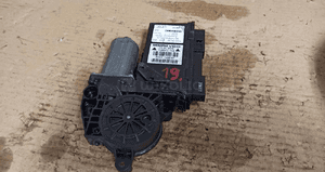 Mechanizm silniczek szyby prawy przód audi a 4 nr 8E2959802B 1