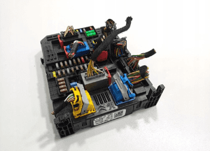 MODUŁ SKRZYNKA BSI OPEL CORSA F ELEKTRYK 2019-2024 E-CORSA 9832881080 3