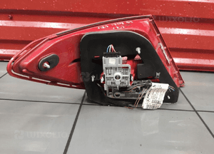 Mercedes c-klasa W204 lift lampa led prawa tył tylna europa oryginalna 9