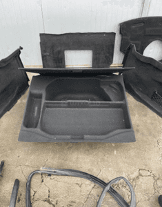 MERCEDES cl 216 czarna tapicerka bagażnika boczek plastik uszczelka osłona 6