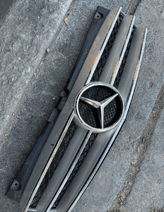 MERCEDES 639 lift Viano Vito  grill atrapa oryginał 2
