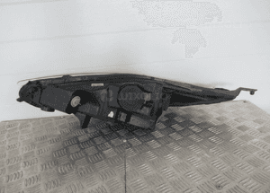Lampa przednia przód prawa ford fiesta MK7 lift czarna 2012- 4