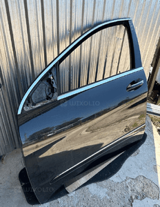 MERCEDES R 251 drzwi lewe czarne lakier 197  przód 1