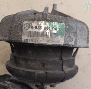 Mercedes Vito W639 W 639 2.2 CDI poduszka silnika pod silnik A 6392410418 1