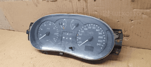 Licznik zegary oryginał Renault Clio II P8200071116 3